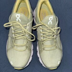 On Running Women's Athletic Shoes - Light Green